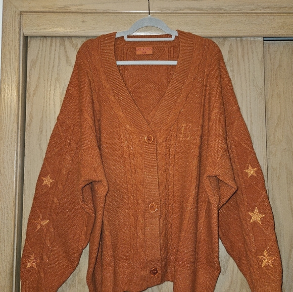 Taylor Swift The Life Of A Showgirl Cardigan Box Set XL/2XL - Picture 2 of 4